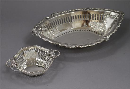 Two 20th century pierced silver bon bon dishes, 8 oz.